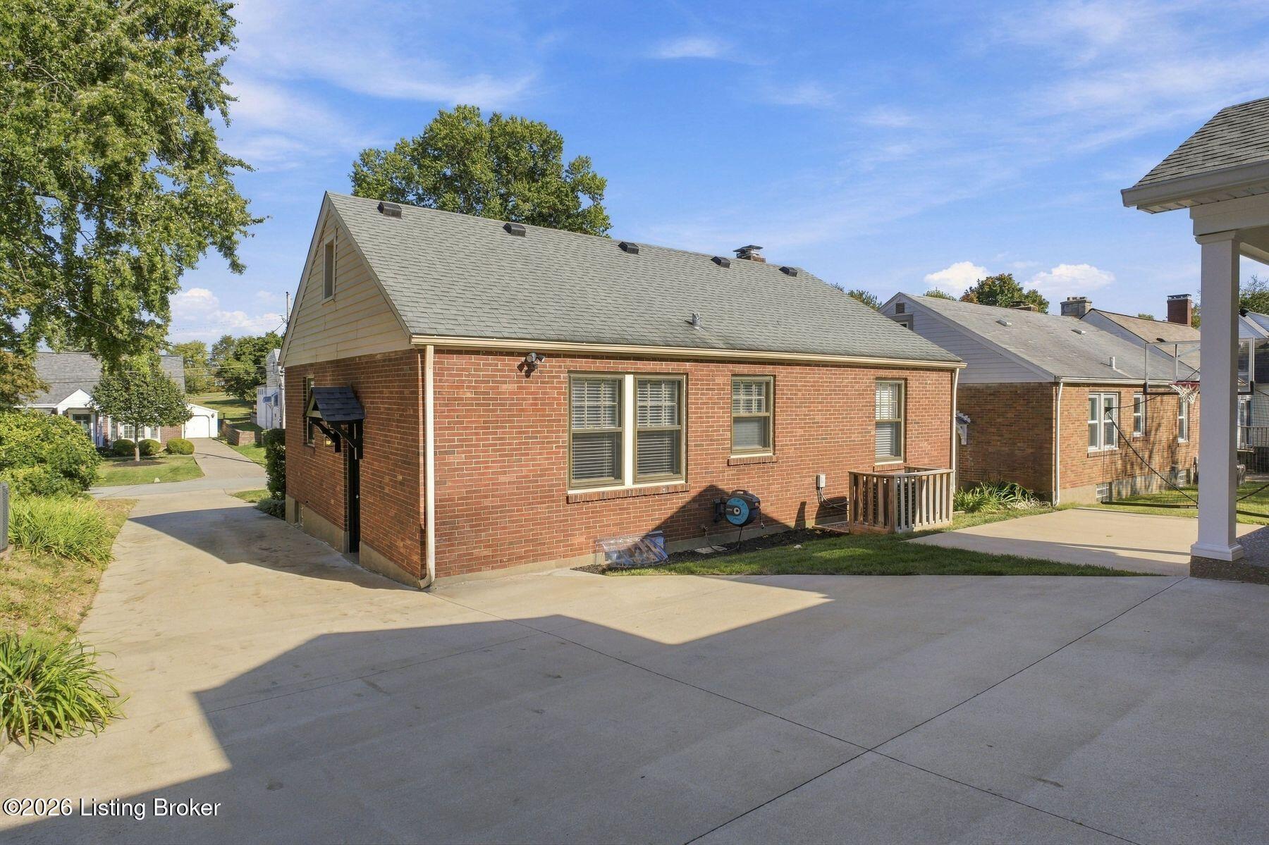 2606 Drayton Dr