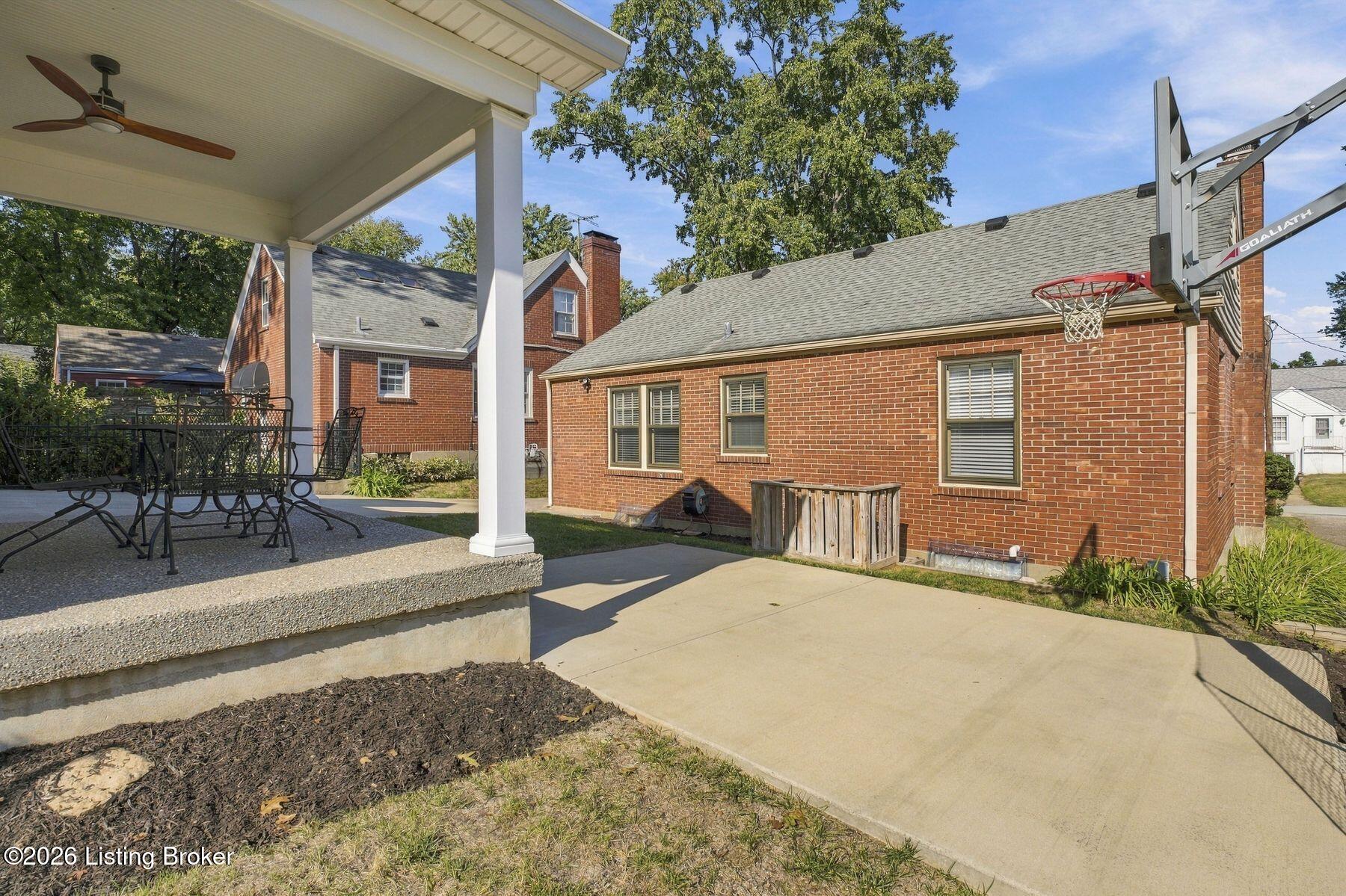 2606 Drayton Dr