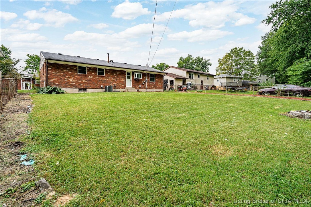 2907 N Walford Drive