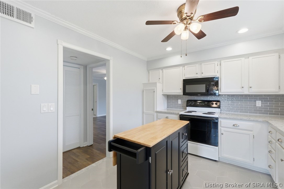 1710 Charlestown New Albany Road 103