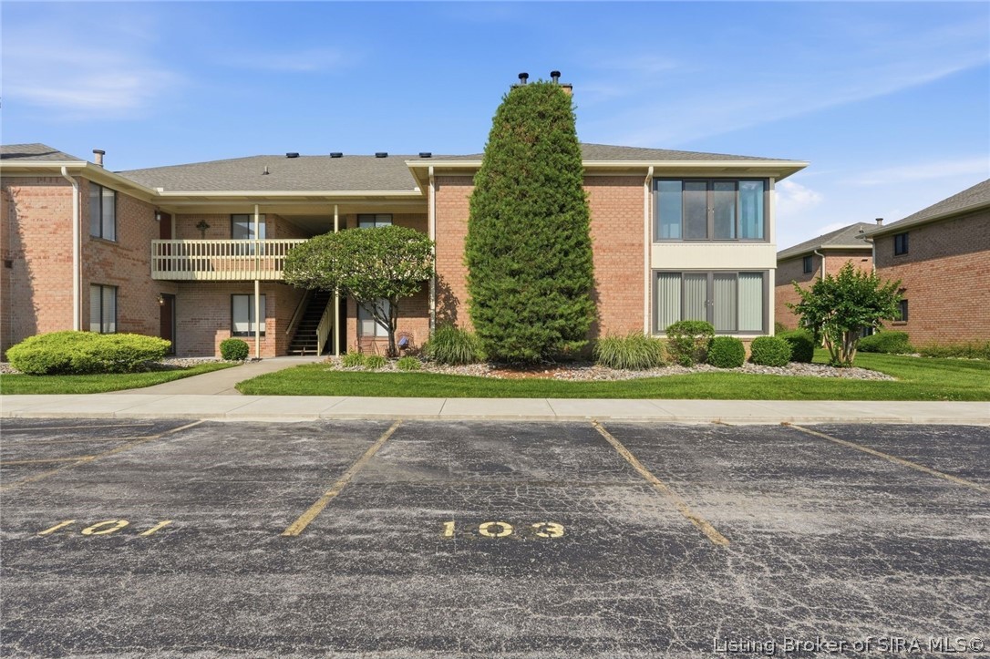 1710 Charlestown New Albany Road 103