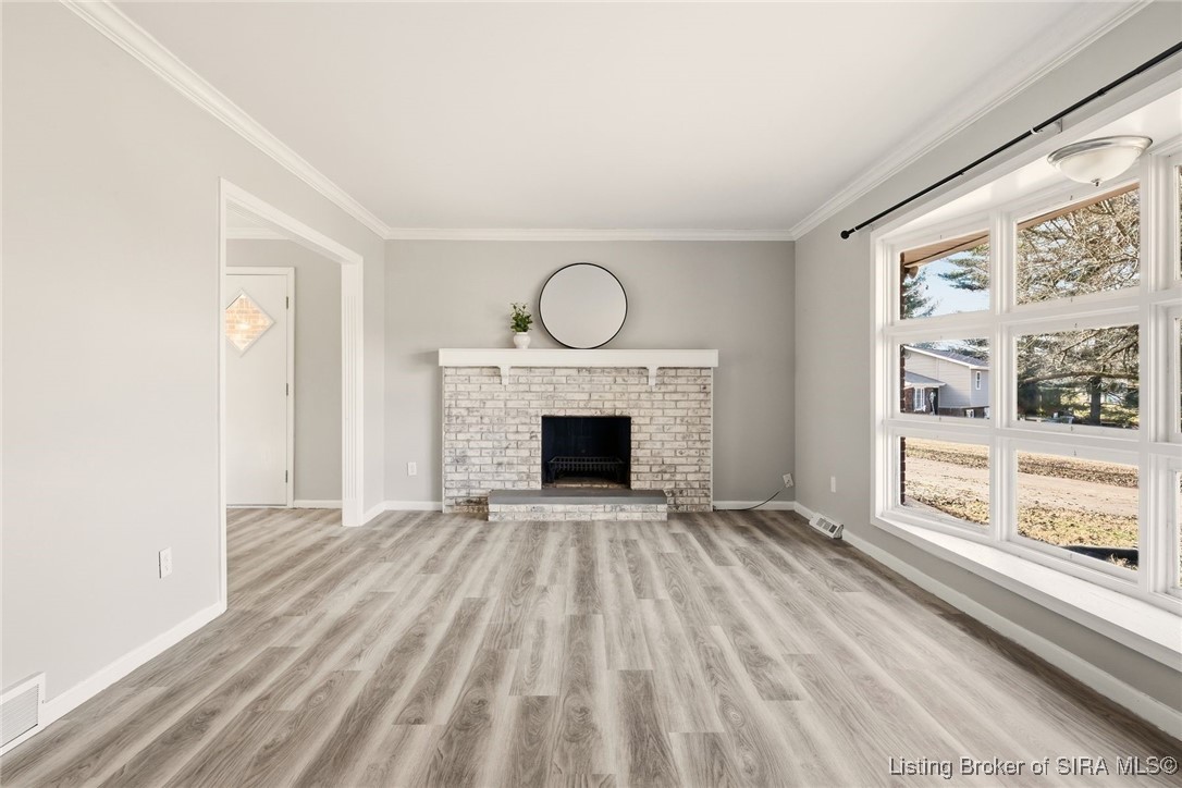 12 Hollye Drive SE