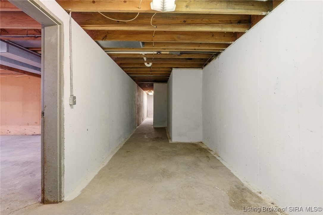 12 Hollye Drive SE