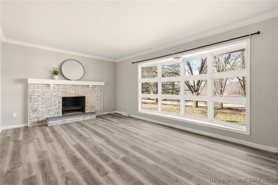 12 Hollye Drive SE