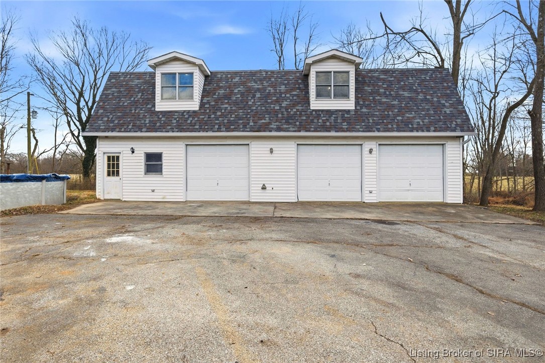 12 Hollye Drive SE