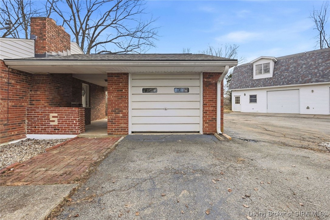 12 Hollye Drive SE