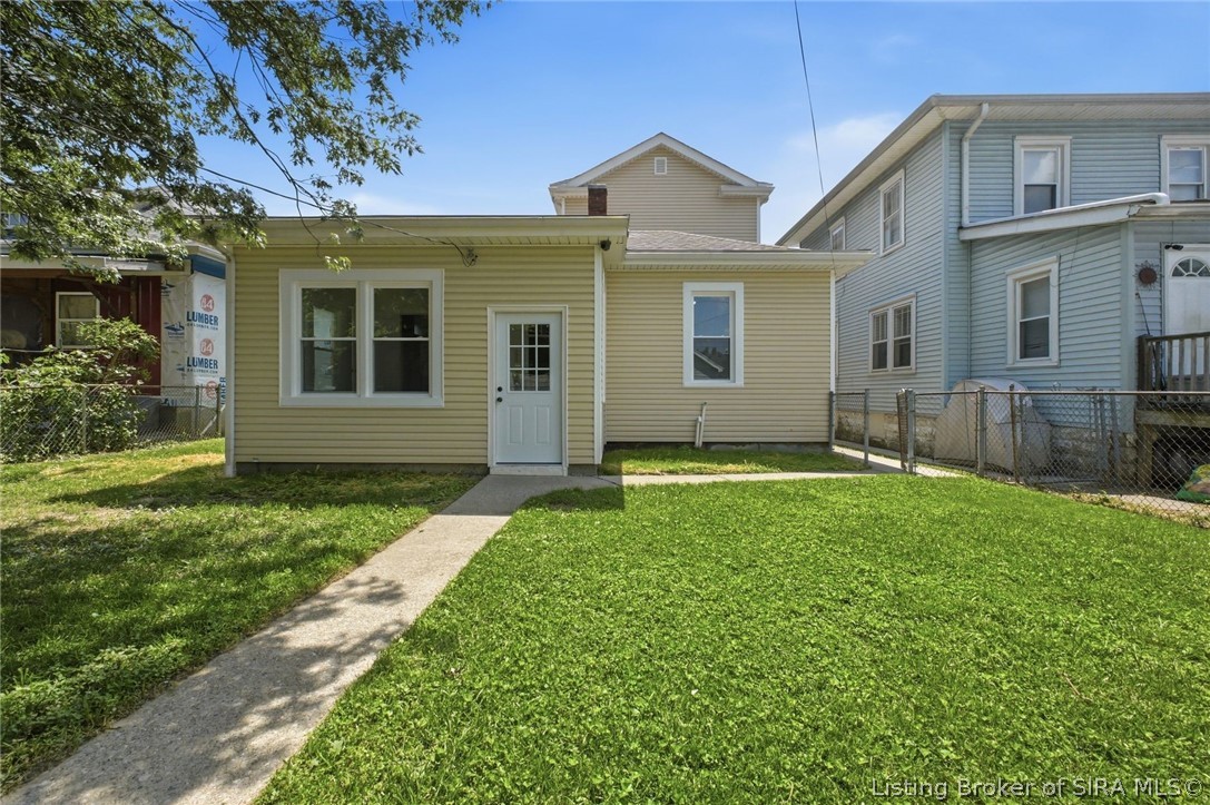 1126 Myrtle Avenue