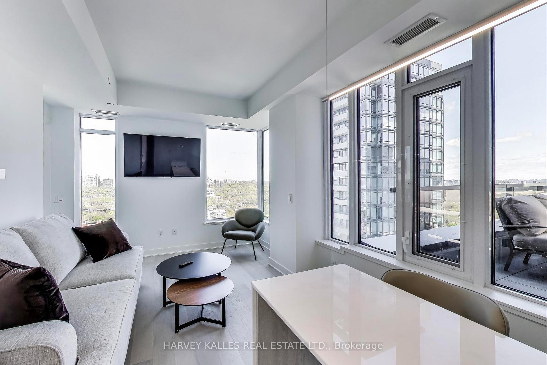 11 Yorkville Avenue 2405