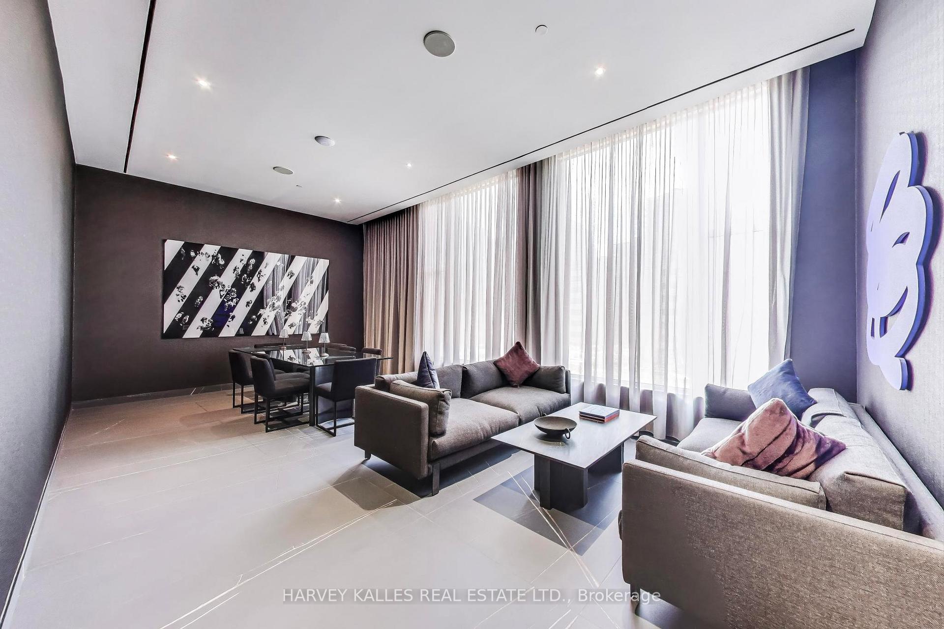 11 Yorkville Avenue 2405