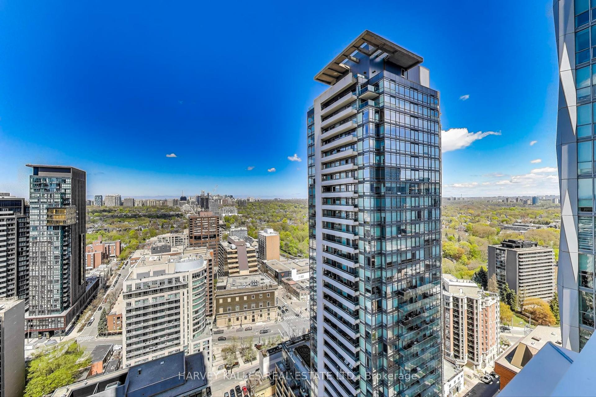 11 Yorkville Avenue 2405