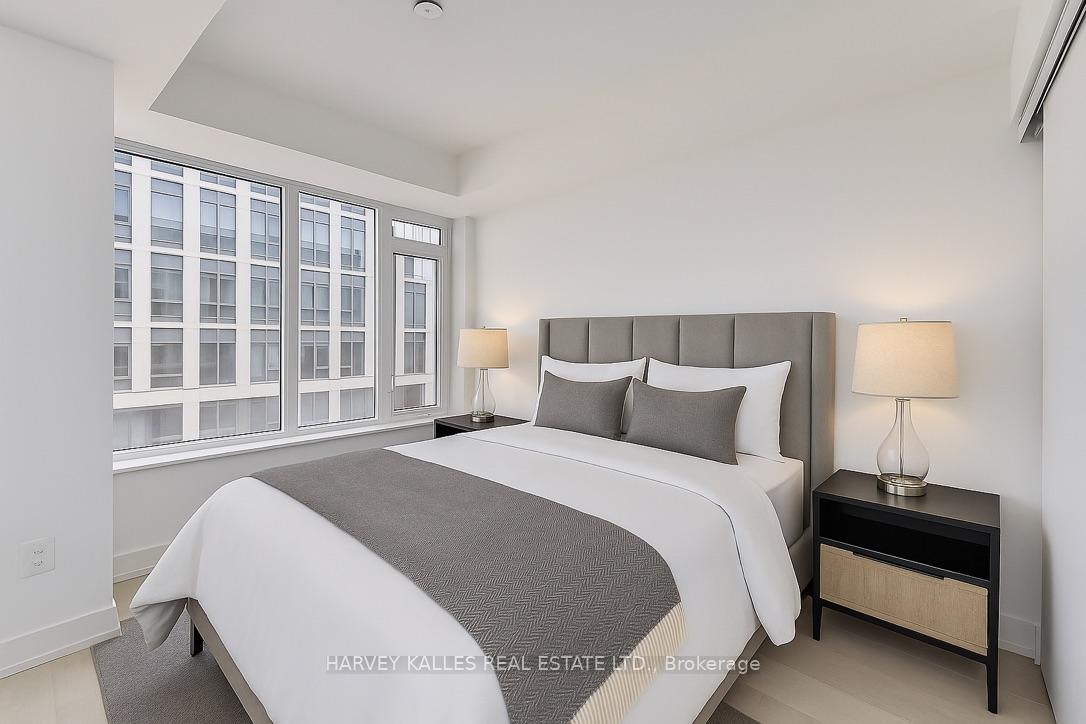 11 Yorkville Avenue 2405
