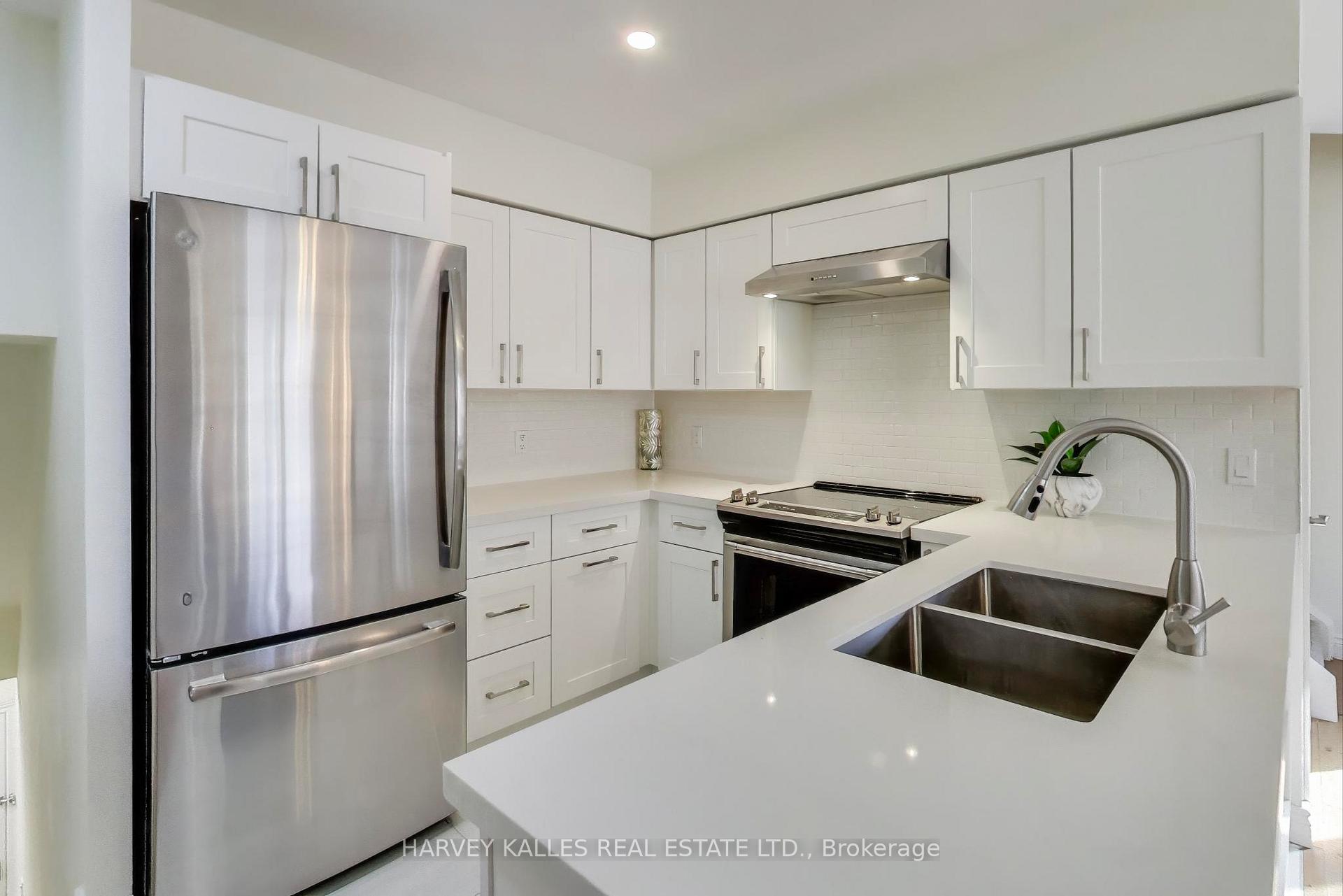12 Sudbury Street 3404, Toronto C01 Unit: 3404