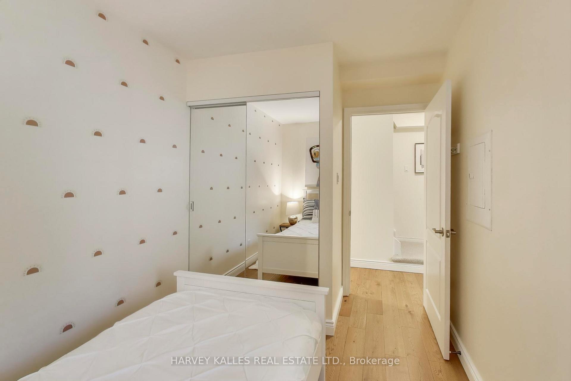 12 Sudbury Street 3404, Toronto C01 Unit: 3404