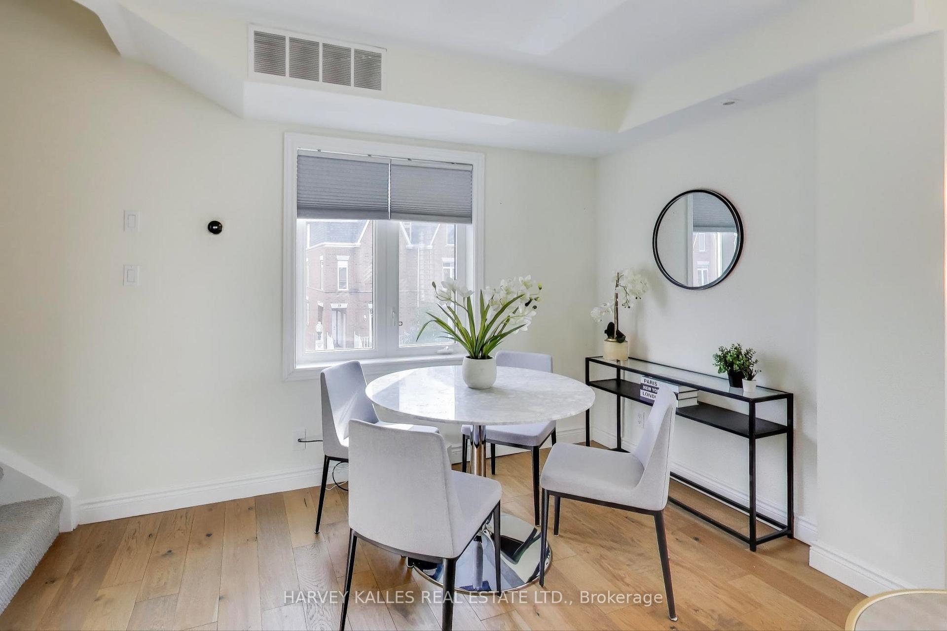 12 Sudbury Street 3404, Toronto C01 Unit: 3404