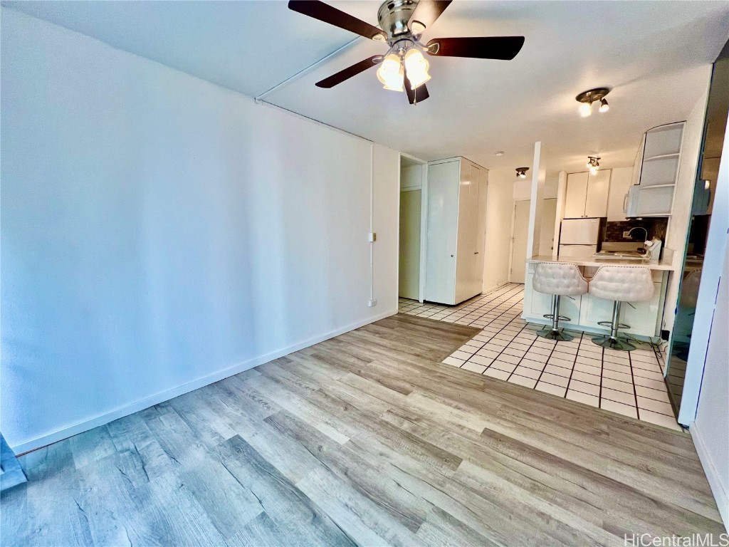 222 Kaiulani Avenue 307