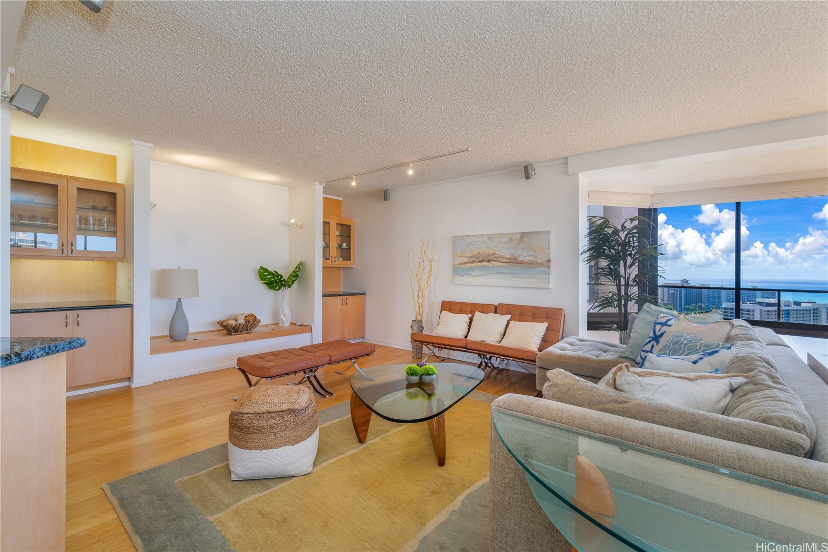 1910 Ala Moana Boulevard 26A | Leasehold
