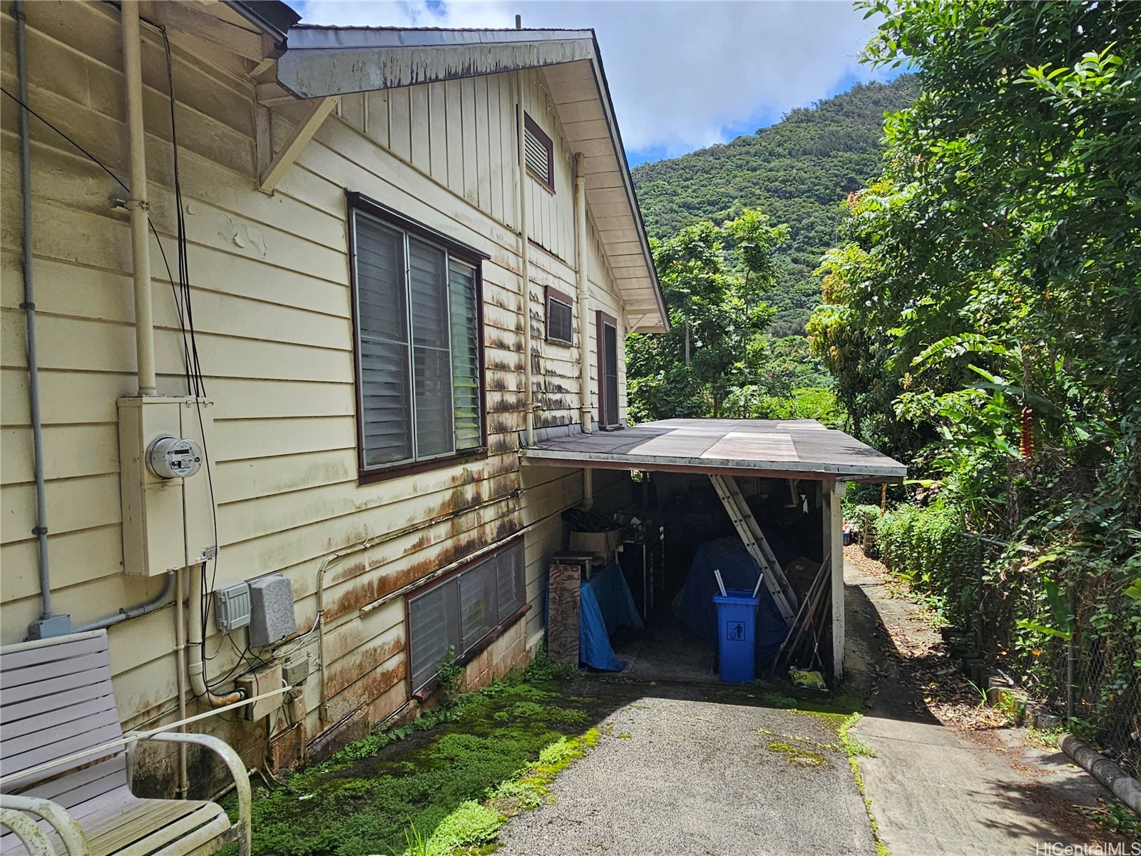 2888 Kalihi Street