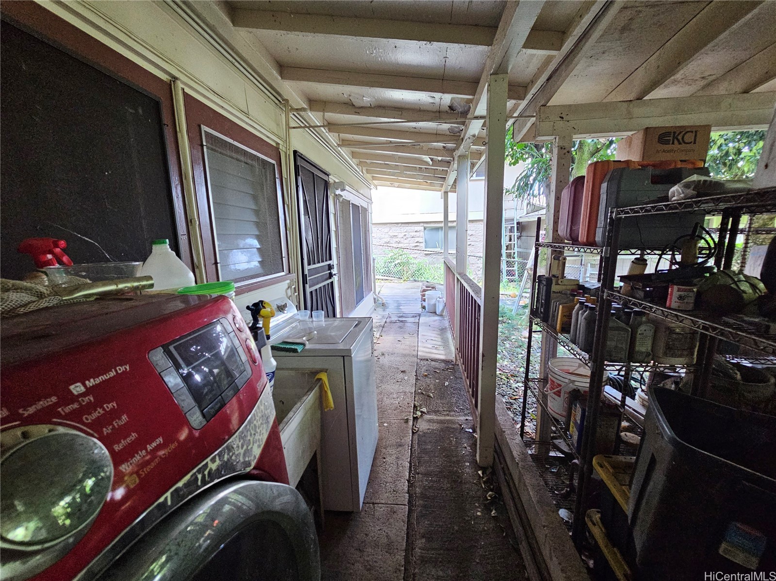 2888 Kalihi Street