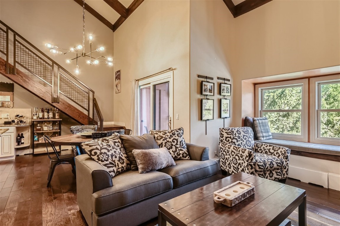 107 N HARRIS STREET 302