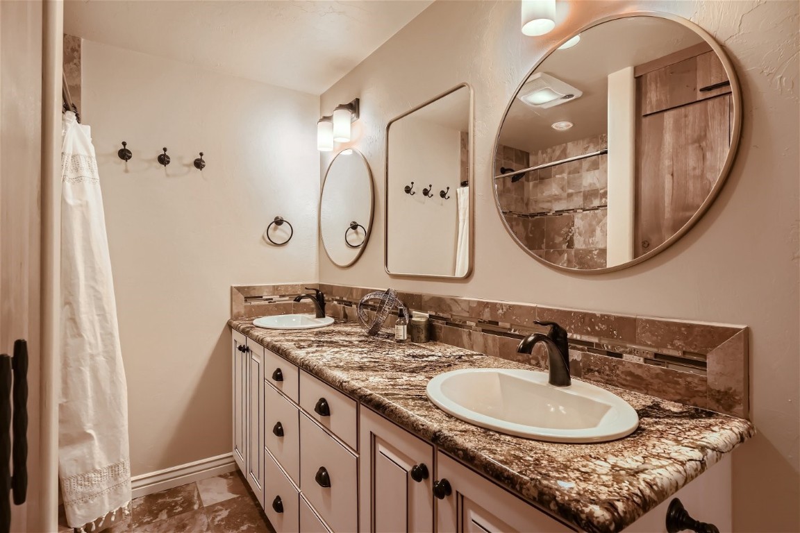 107 N HARRIS STREET 302