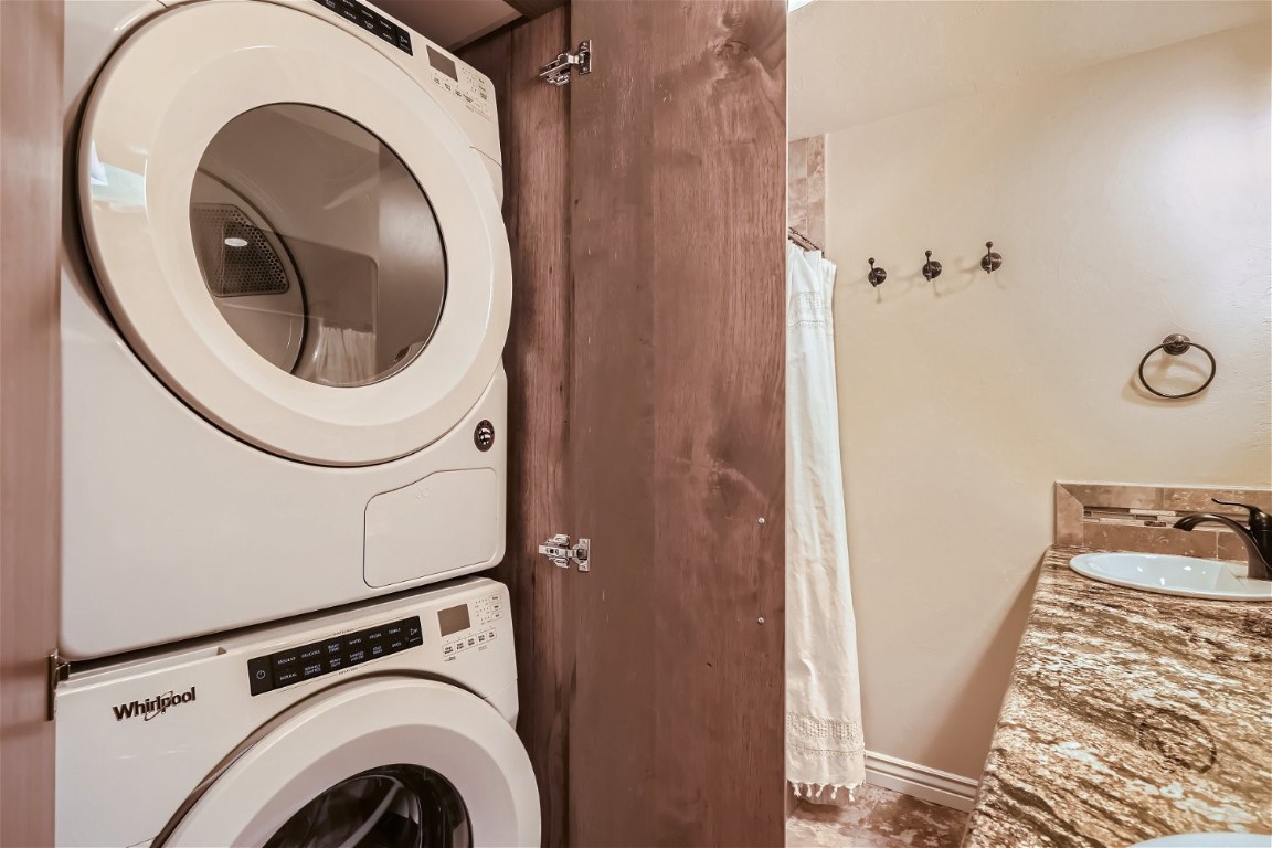 107 N HARRIS STREET 302