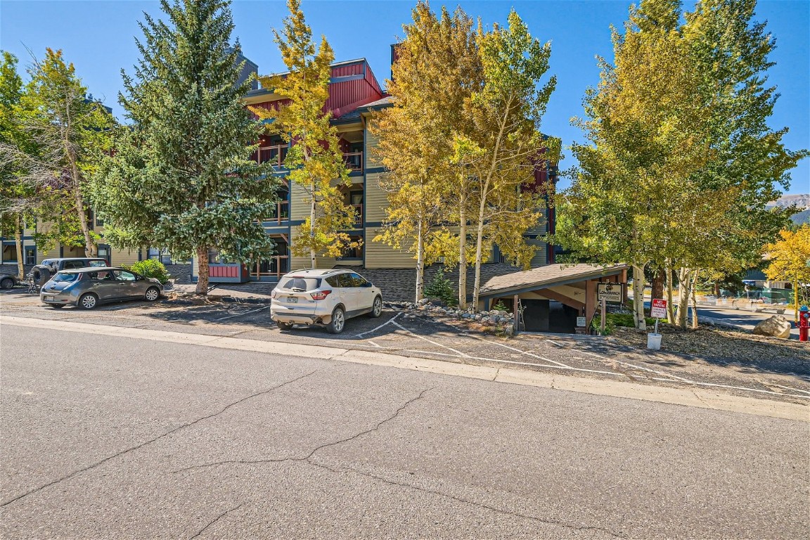 107 N HARRIS STREET 302