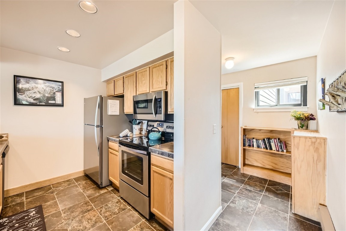 165 Argentine COURT 1405