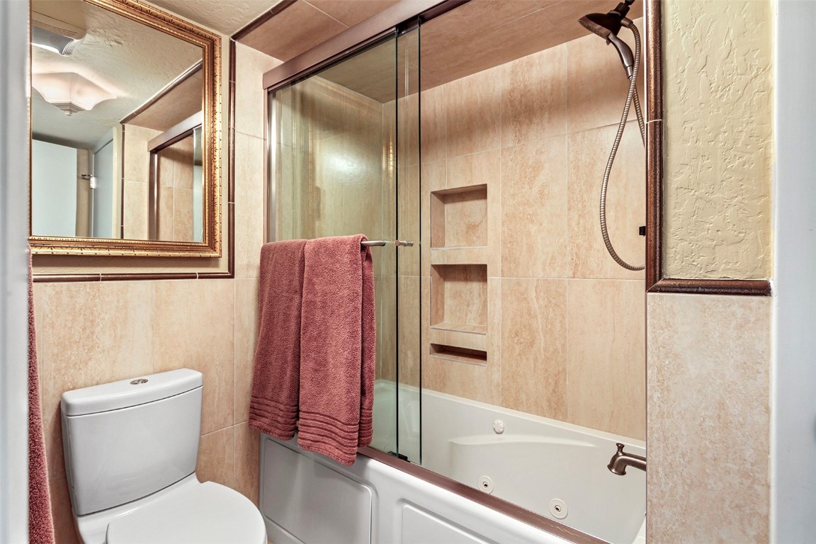 820 Columbine ROAD 18