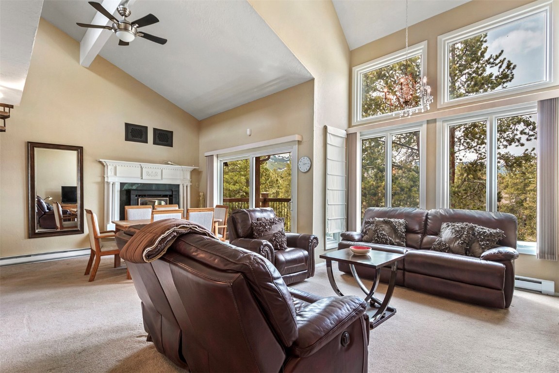 820 Columbine ROAD 18