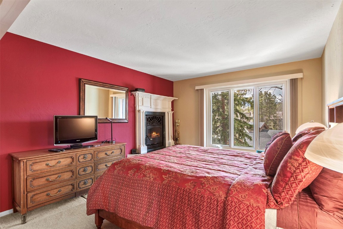 820 Columbine ROAD 18