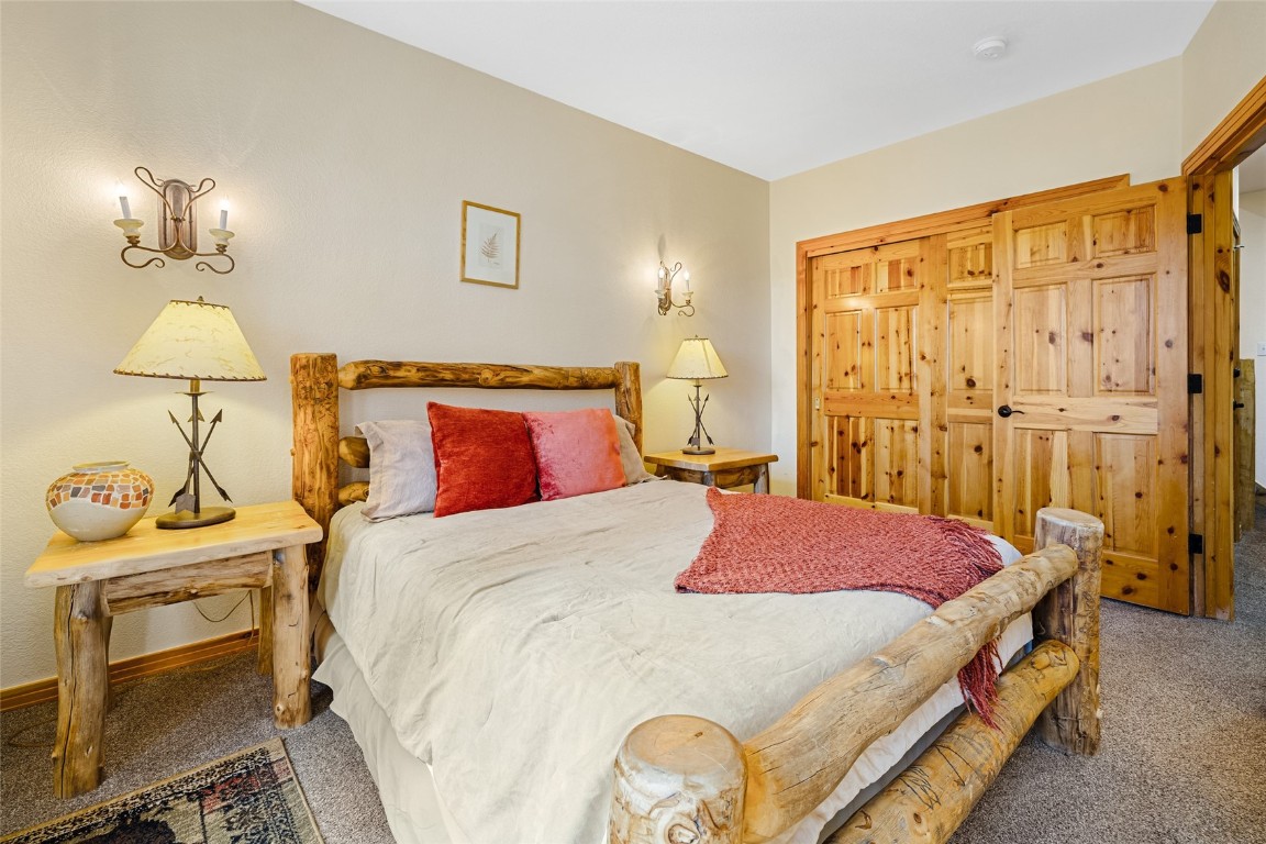 426 Kings Crown ROAD 426