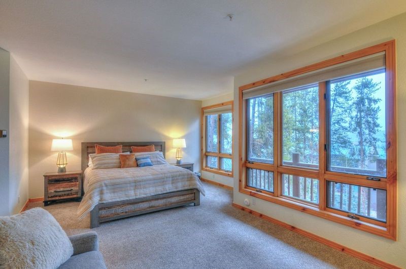 426 Kings Crown ROAD 426