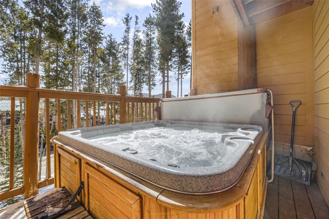 426 Kings Crown ROAD 426