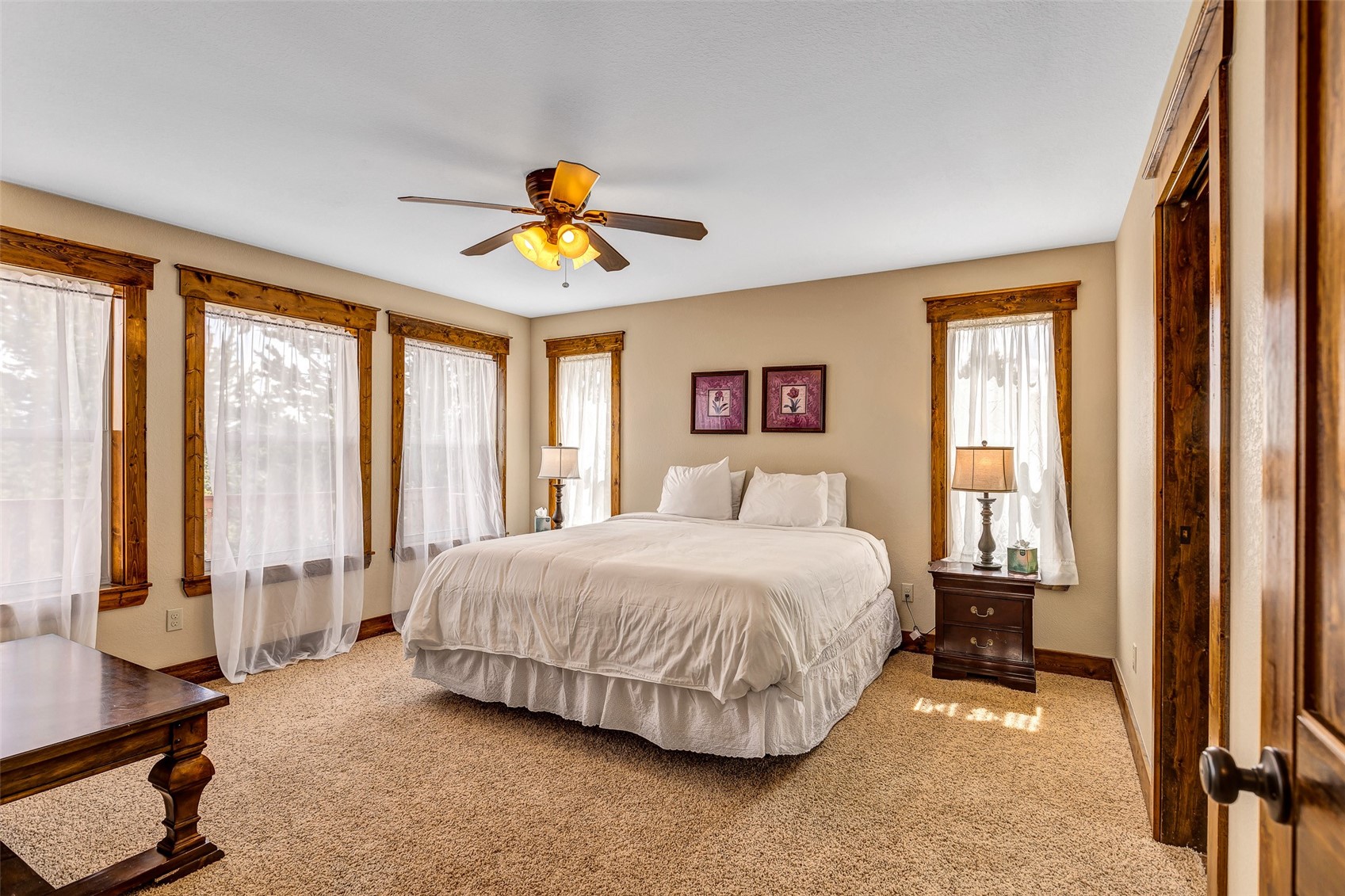 1424 Bluestem WAY