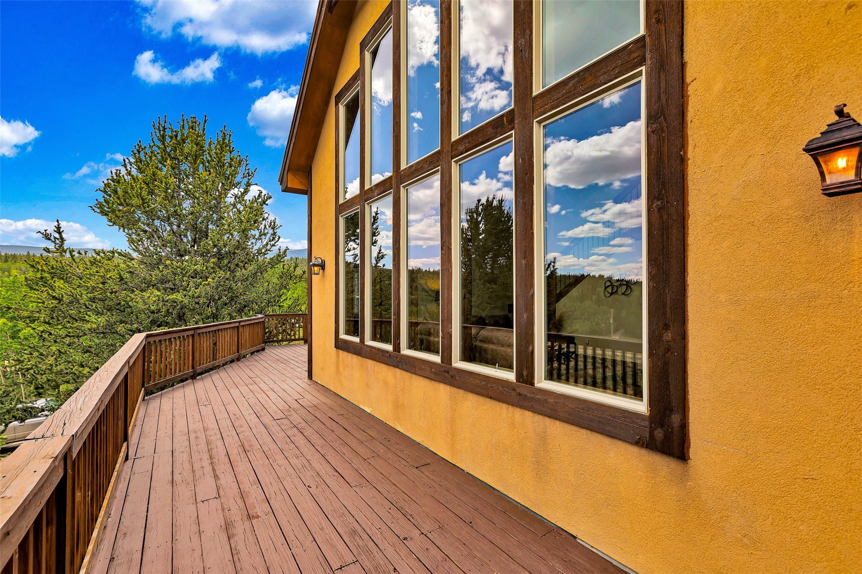 1424 Bluestem WAY