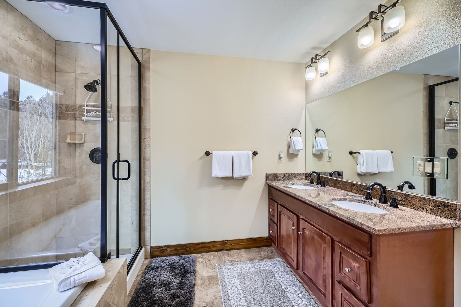 1424 Bluestem WAY