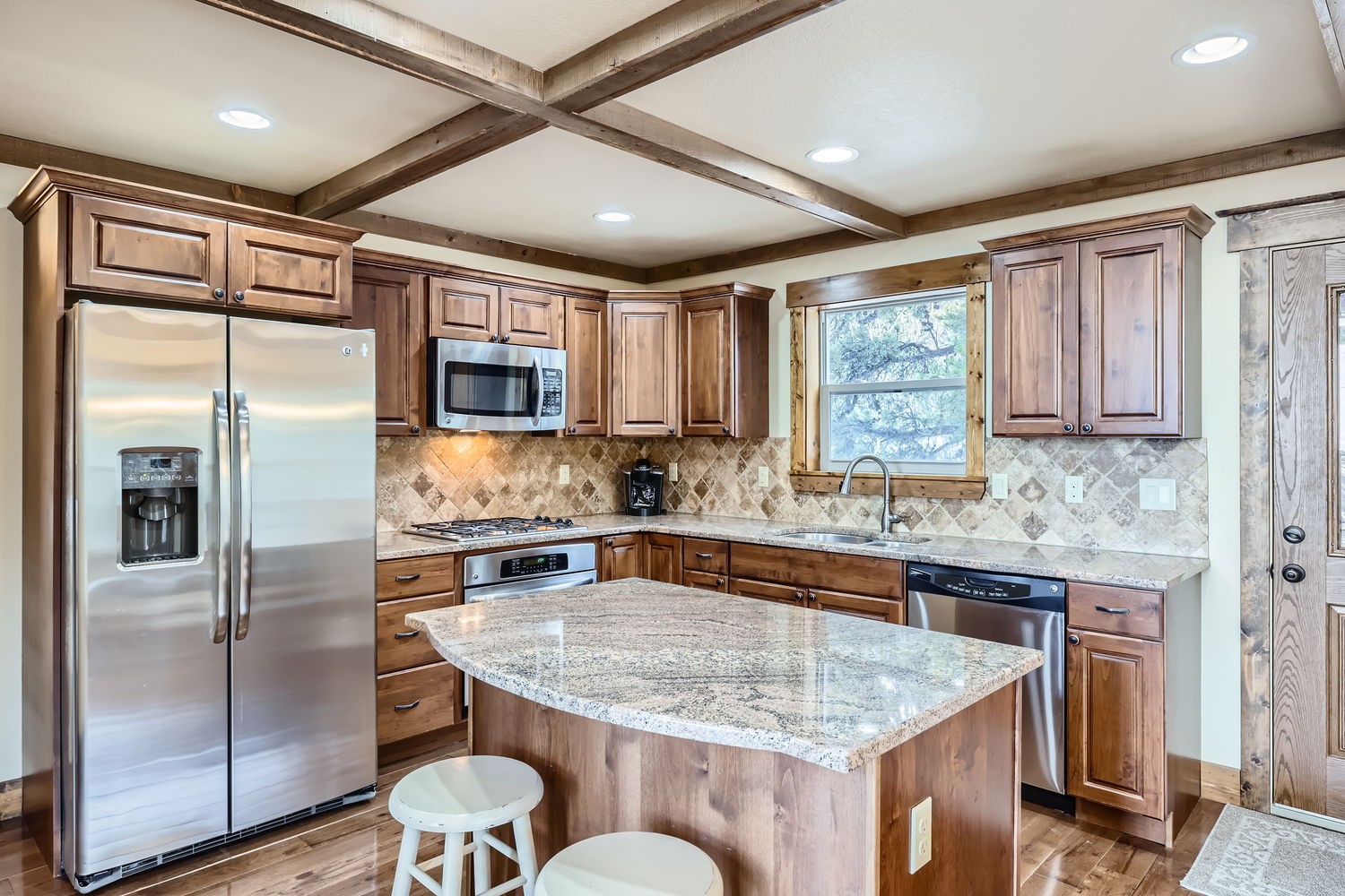 1424 Bluestem WAY