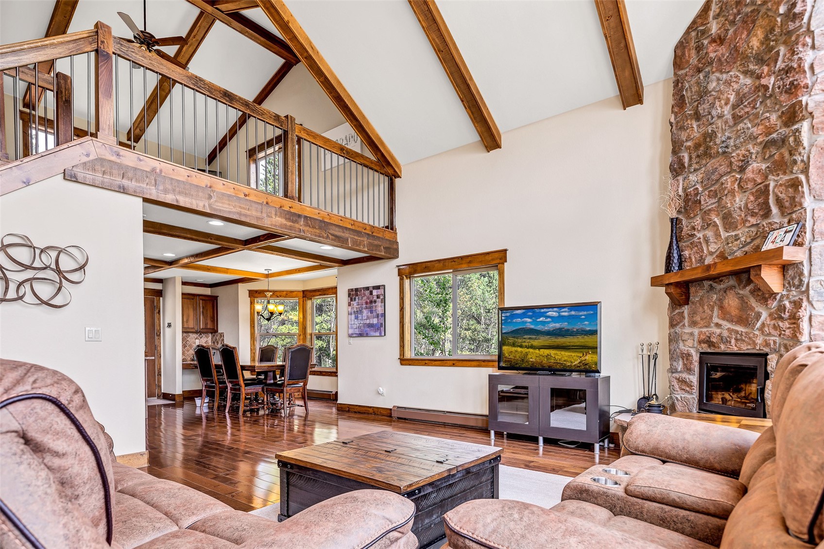1424 Bluestem WAY