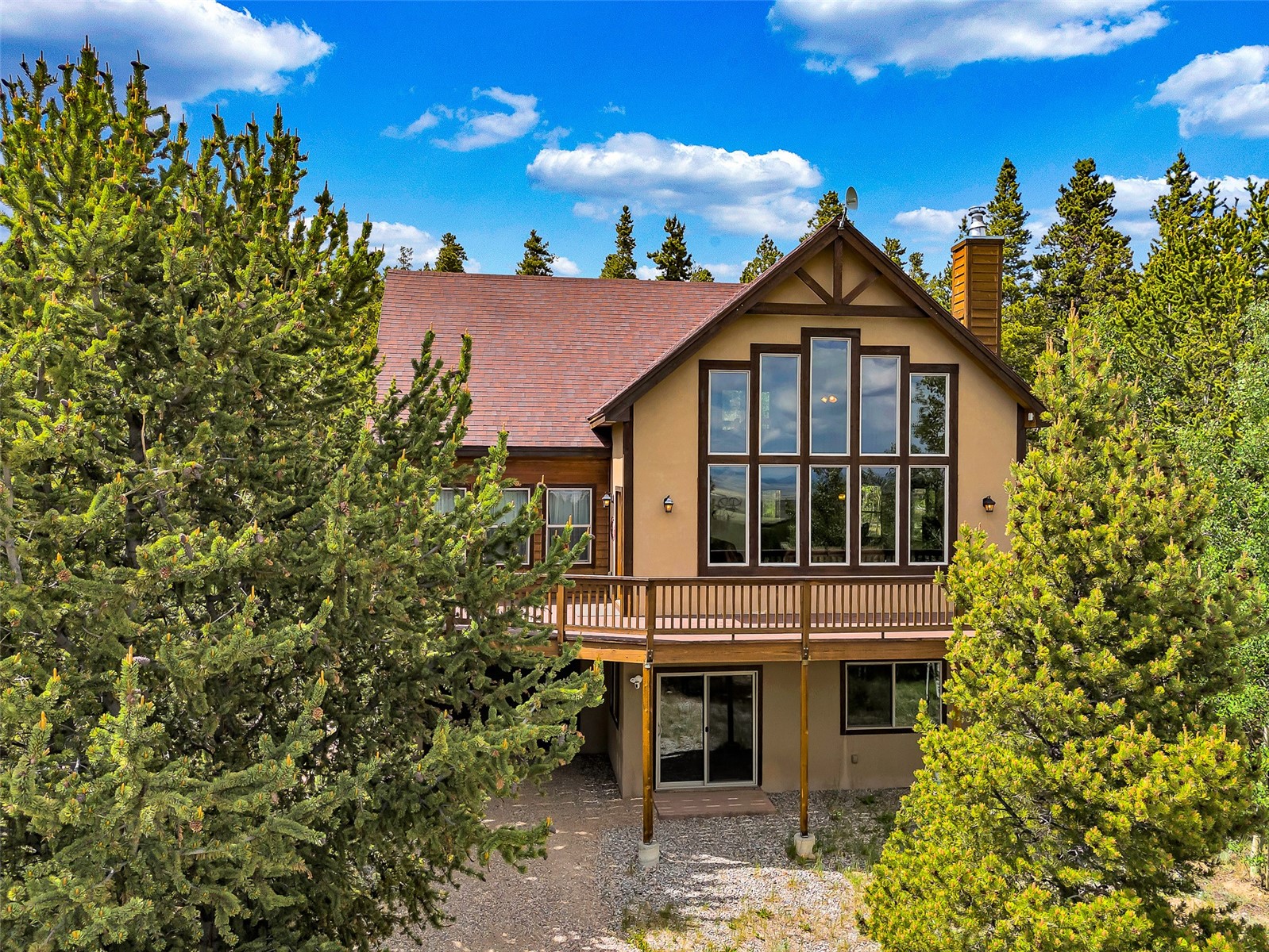 1424 Bluestem WAY