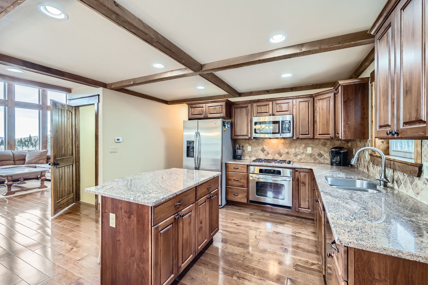 1424 Bluestem WAY