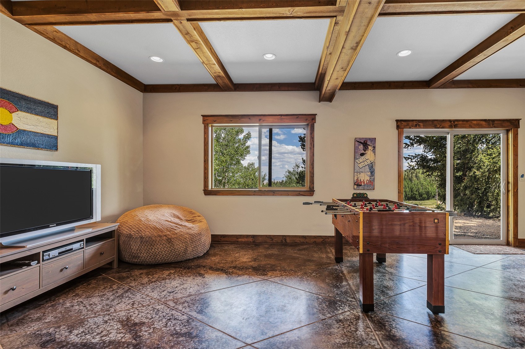 1424 Bluestem WAY