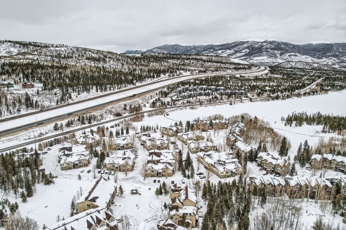 1517 Point DRIVE 17-102