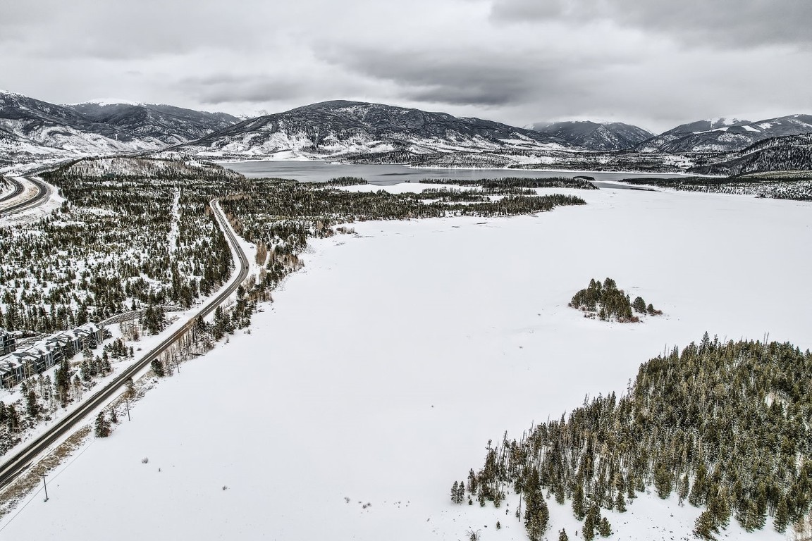 1517 Point DRIVE 17-102