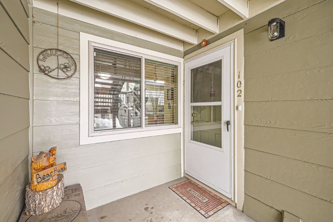 1517 Point DRIVE 17-102