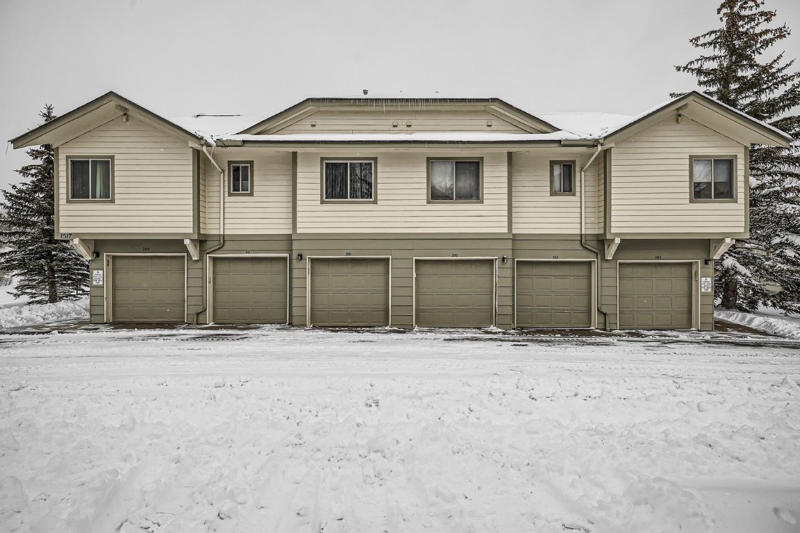 1517 Point DRIVE 17-102