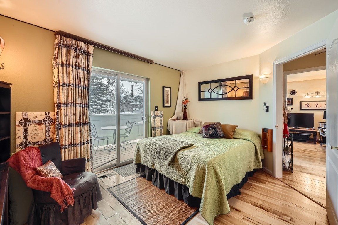 1517 Point DRIVE 17-102