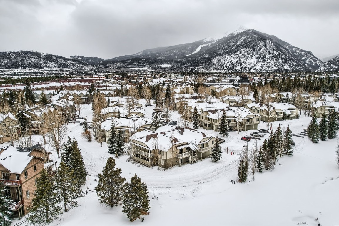 1517 Point DRIVE 17-102