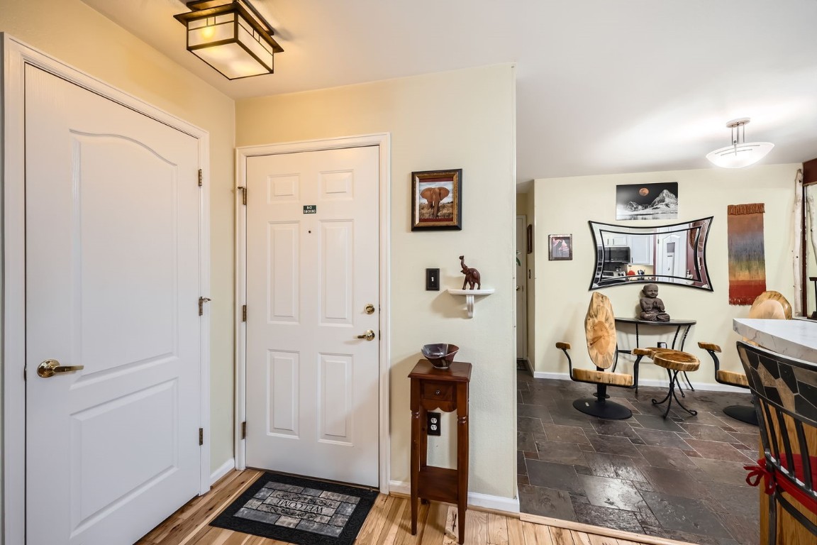 1517 Point DRIVE 17-102