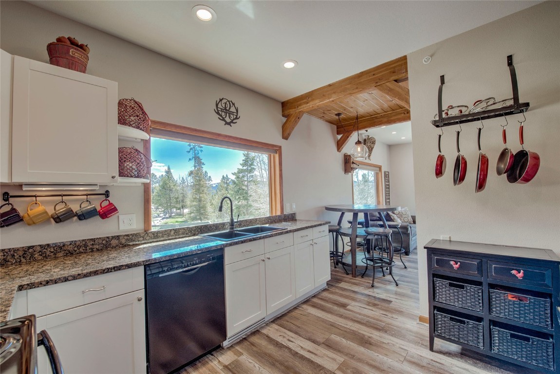 1610 Lakeview TERRACE 1600