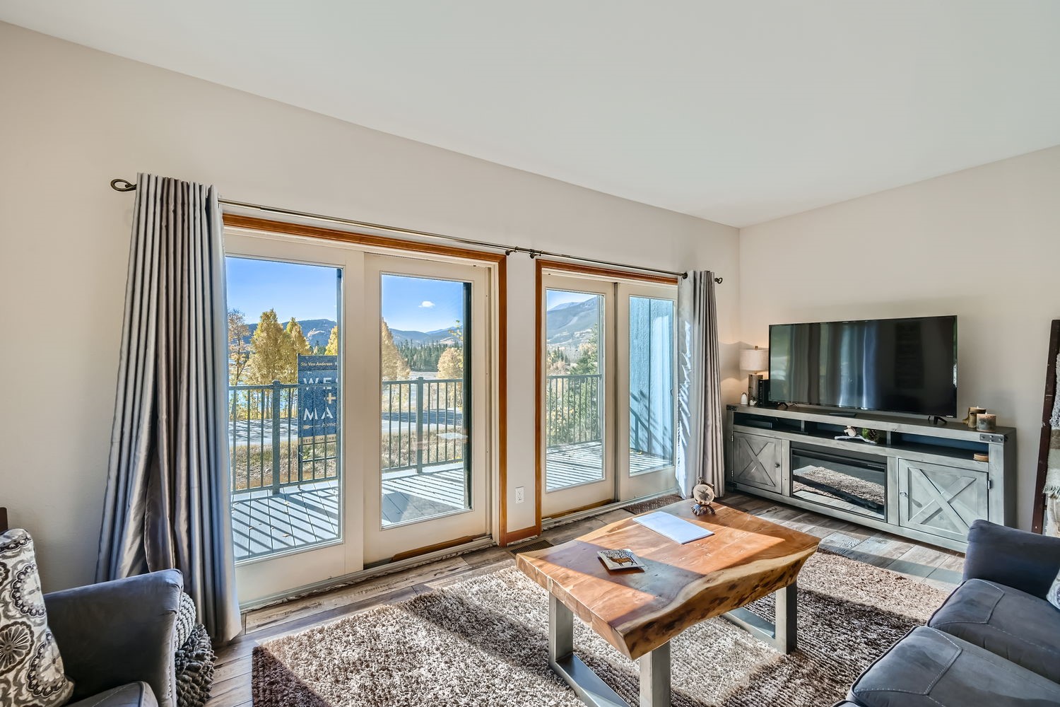 1610 Lakeview TERRACE 1600